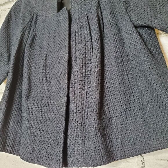 Kenneth Cole Reaction short shrug cardigan textured Jacket Women's size 2 Black - Picture 3 of 7